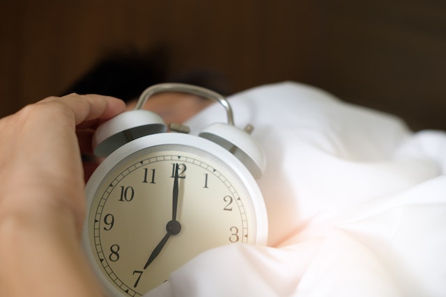 التغلب على الأرق وكيفية الحصول على نوم مثالي؟