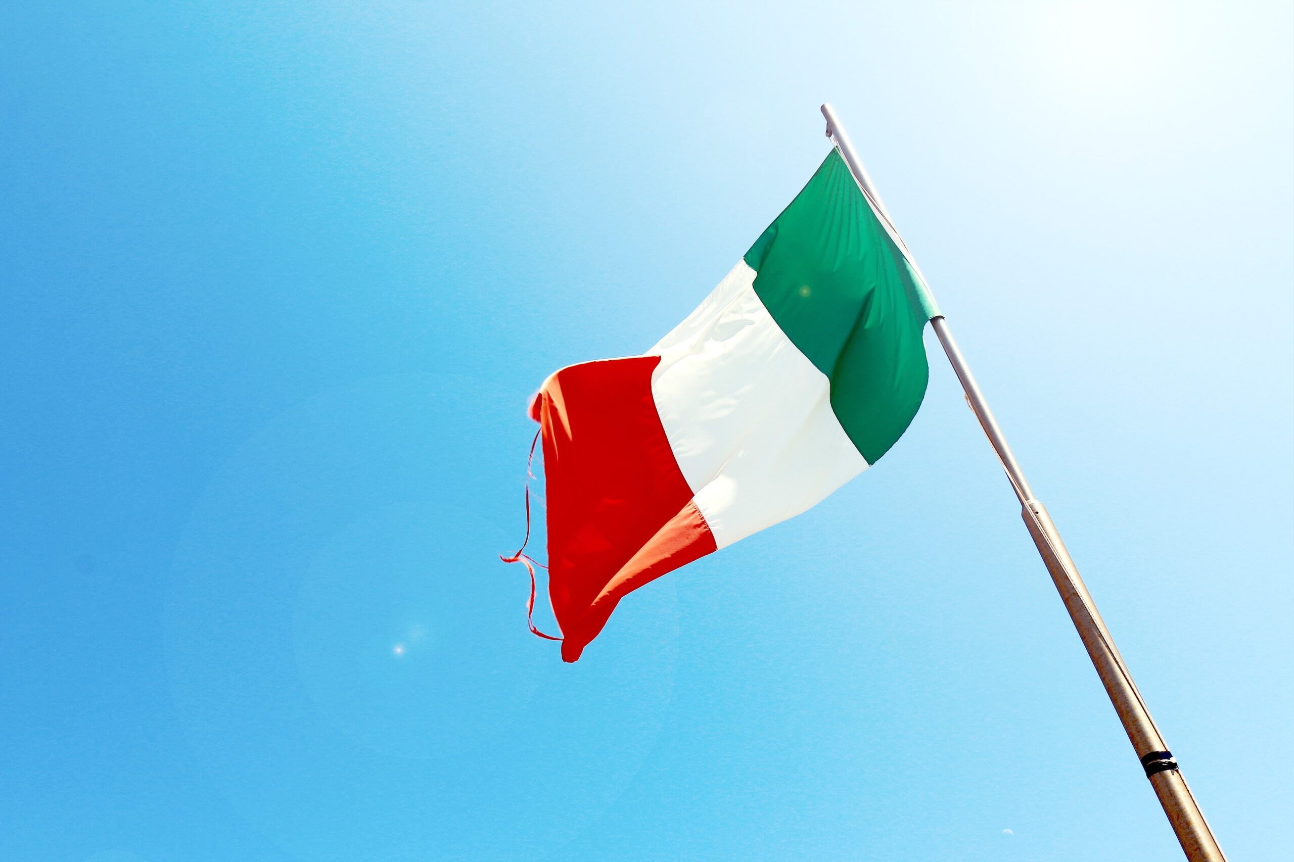 رئيسة الوزراء الإيطالية تدعو إلى ترشيد النفقات في الموازنة الجديدة