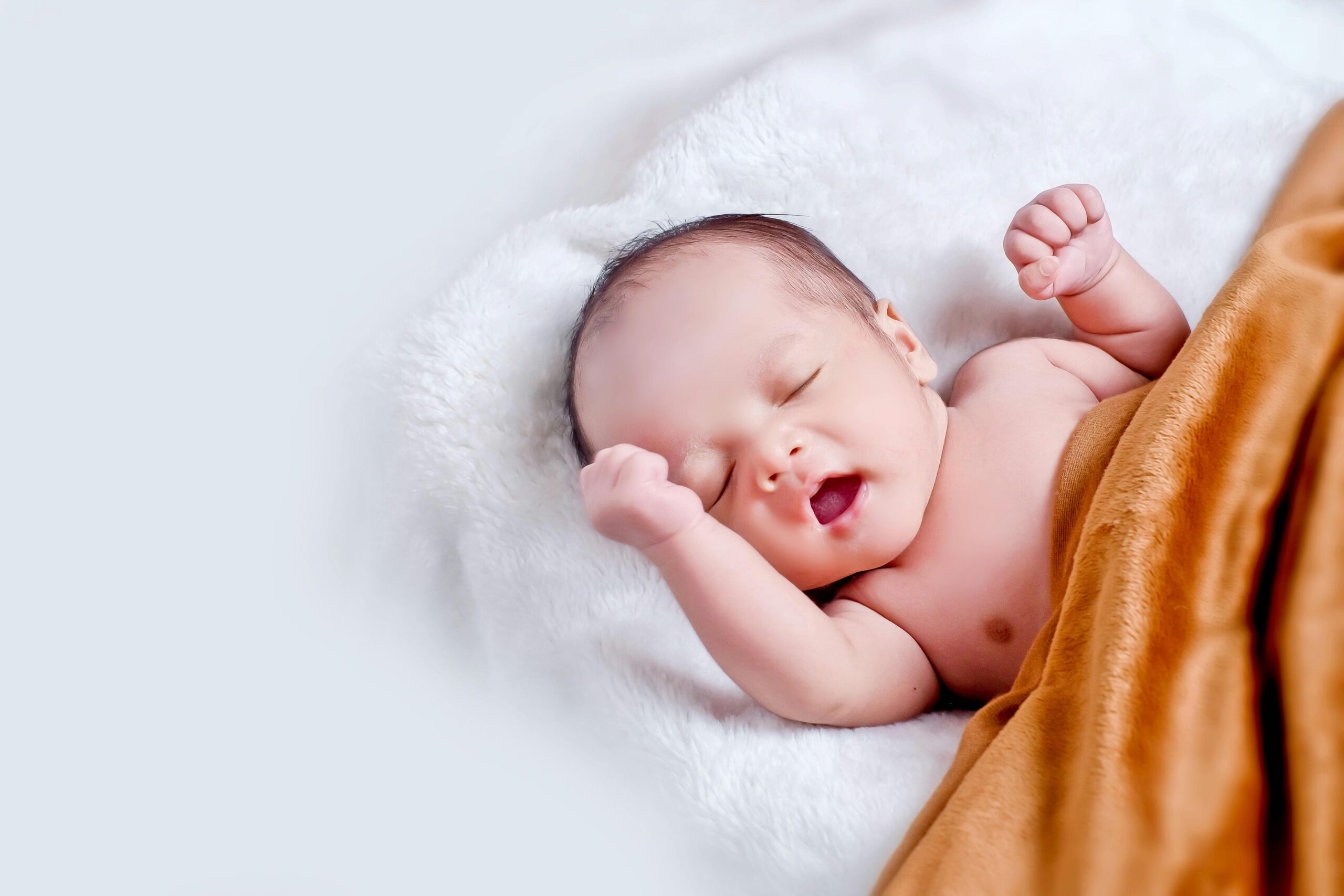 أعراض التهاب الحلق عند الأطفال الرضع.. 3 أعراض شائعة وكيفية التعامل معها